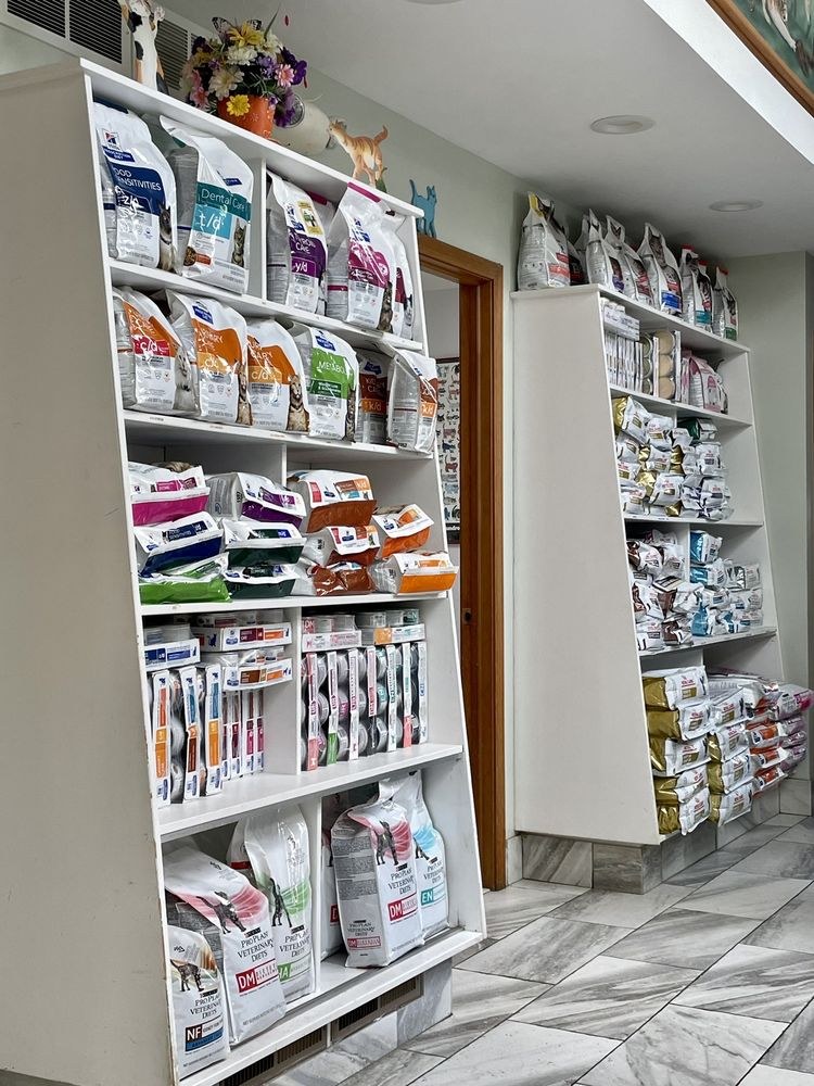 Shelves stocked with therapeutic and prescription cat diets